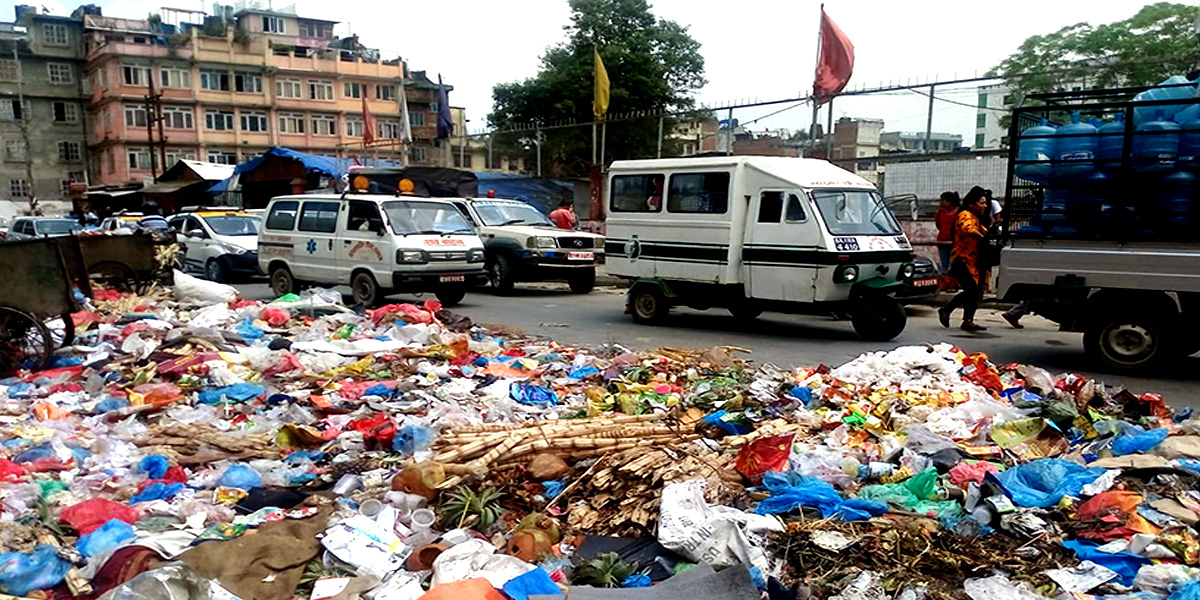 ११ दिनदेखि थुप्रिएको काठमाडौं उपत्यकाको फोहार आजदेखि उठ्ने  